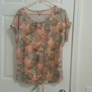 Super cute blouse with capped sleeves Large